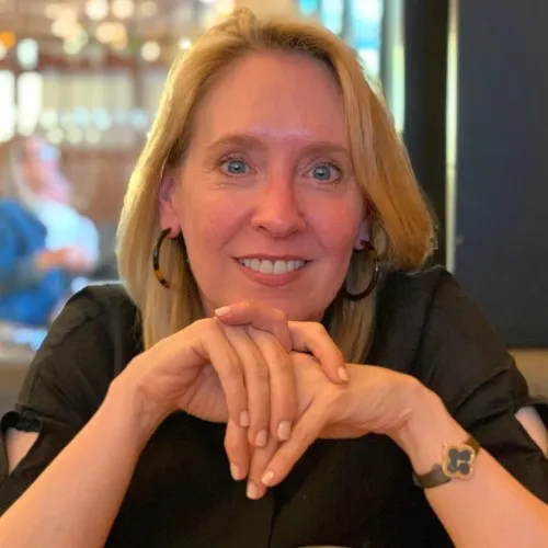 Jennifer Allyn.jpg
